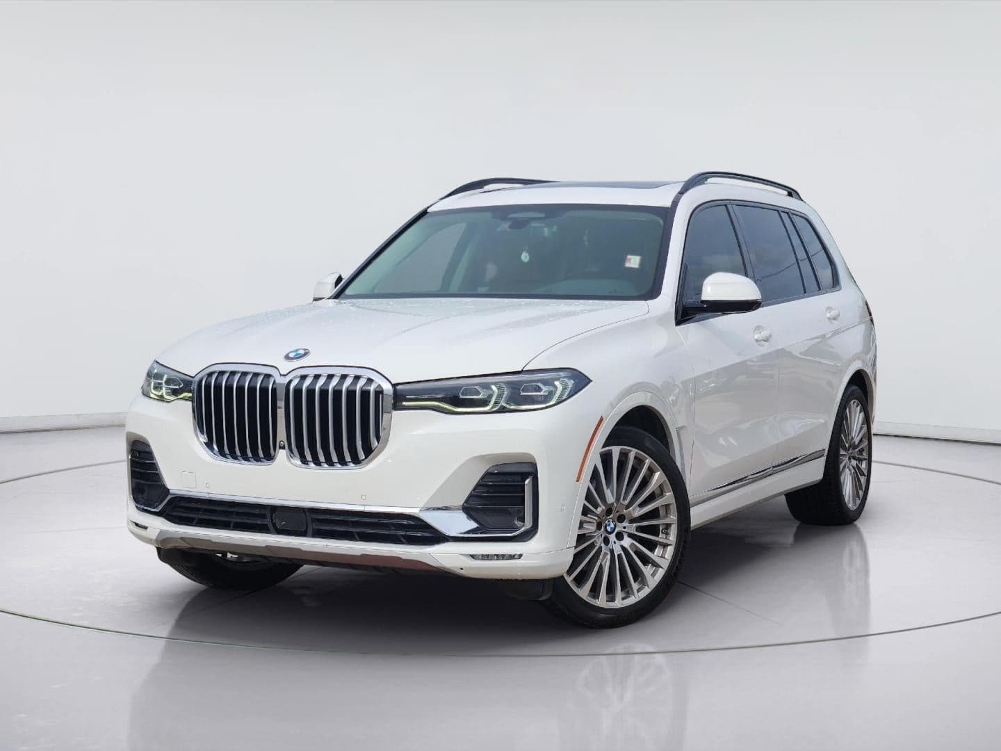 2021 BMW X7 xDrive40i — photo 1 of 47