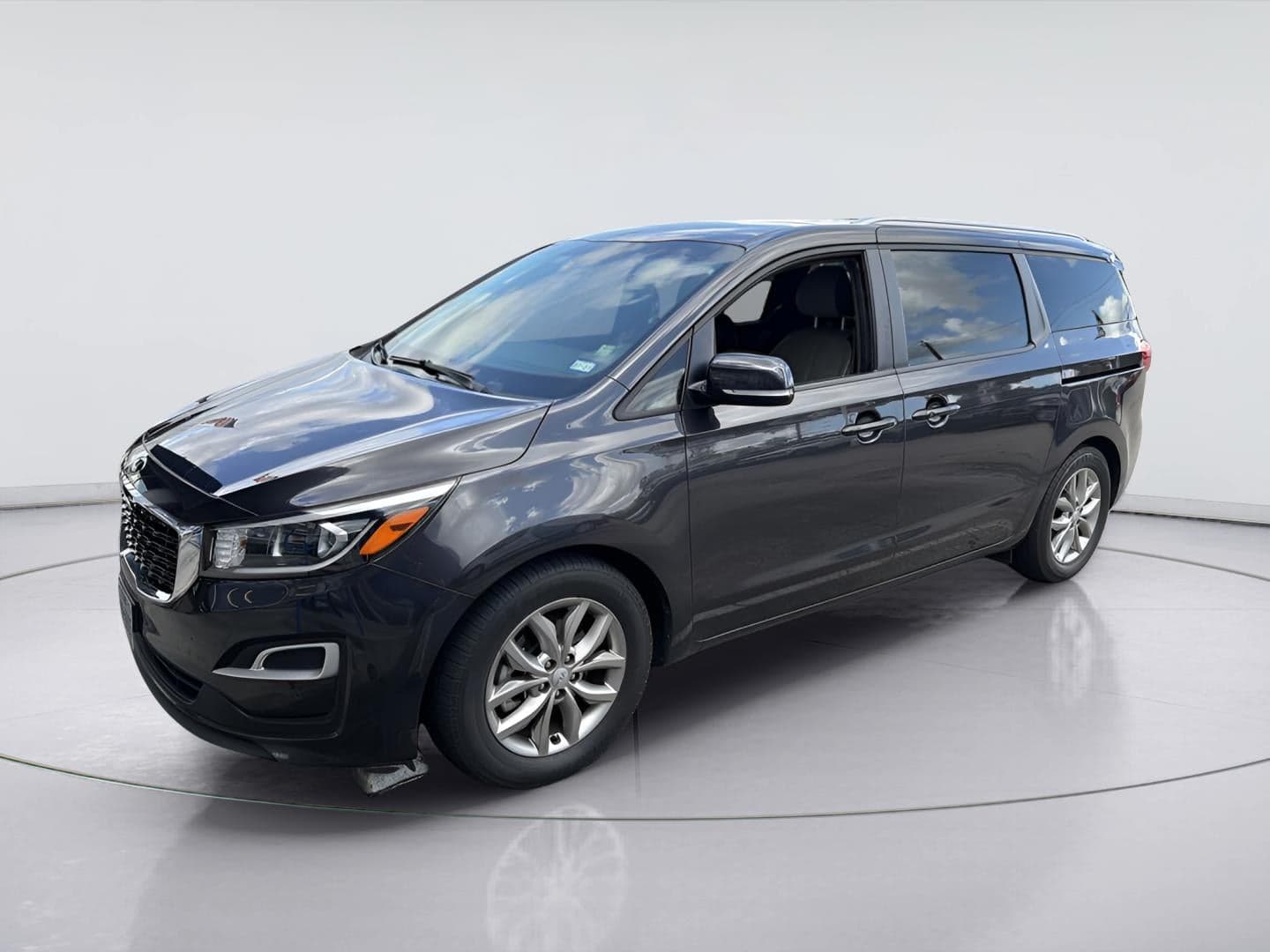2020 Kia Sedona EX — photo 1 of 5