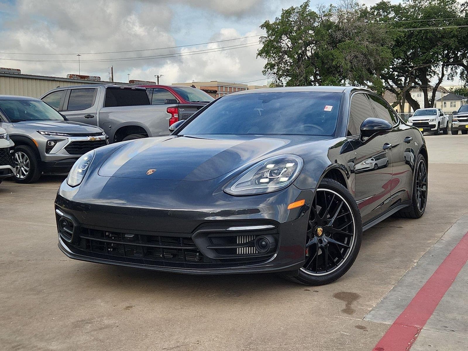 2023 Porsche Panamera Platinum Edition — photo 1 of 17