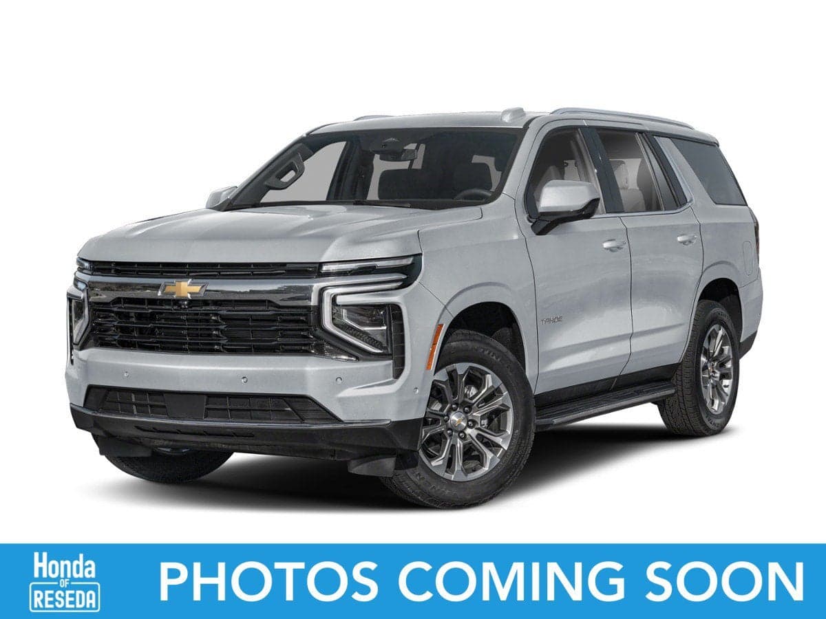 2025 Chevrolet Tahoe Premier — photo 1 of 5