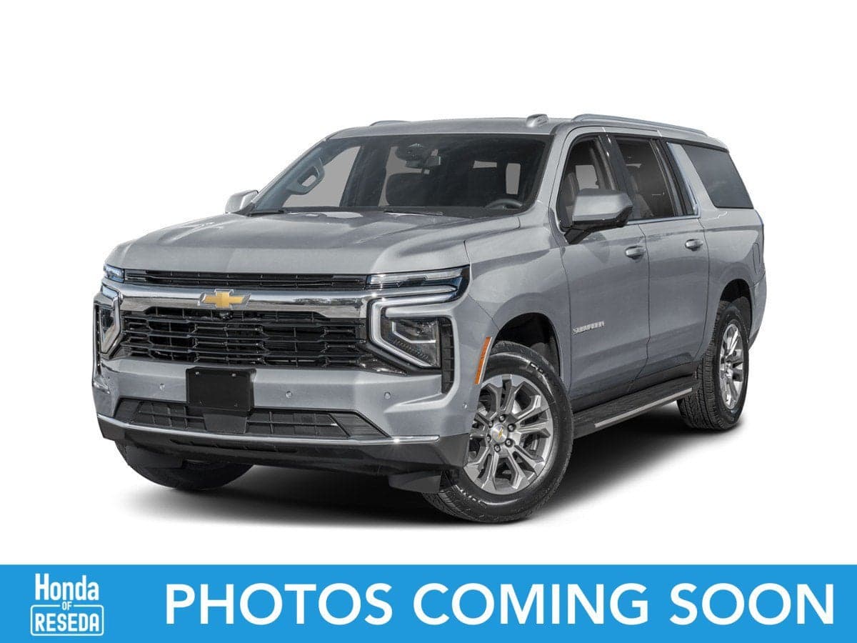 2025 Chevrolet Suburban Premier — photo 1 of 5