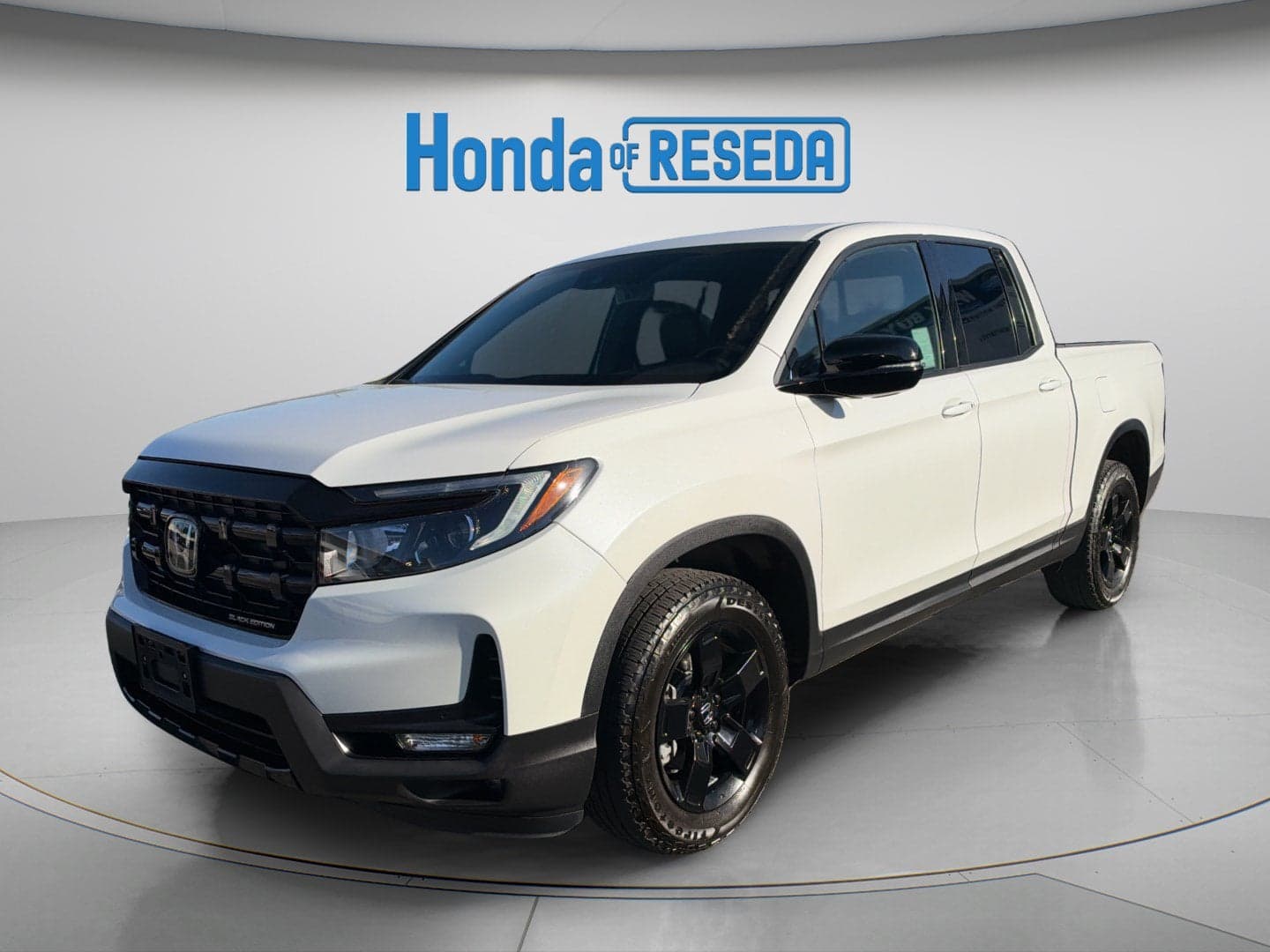 2025 Honda Ridgeline Black Edition — photo 1 of 5