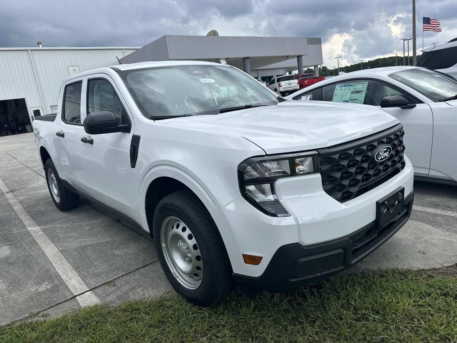 2026 Ford Maverick XL FWD SUPERCREW — photo 1 of 4