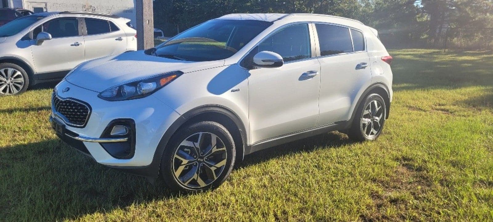 2020 Kia Sportage EX — photo 1 of 3