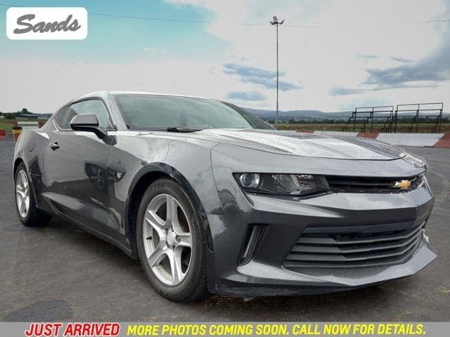 2018 Chevrolet Camaro 1LT — photo 1 of 14