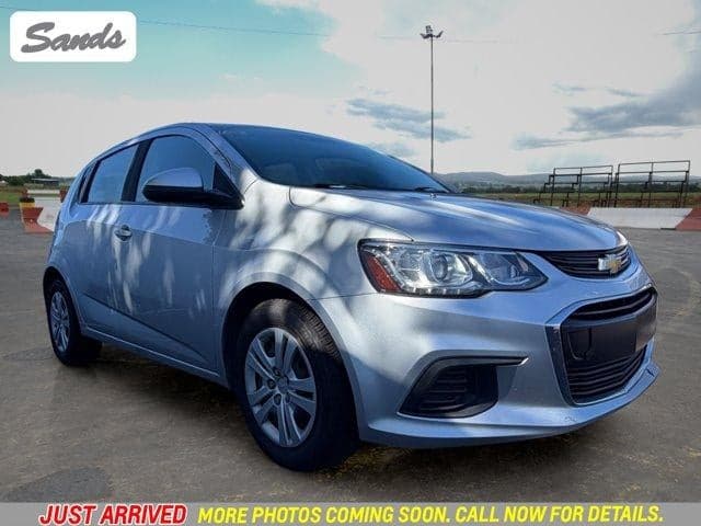 2020 Chevrolet Sonic LT — photo 1 of 16