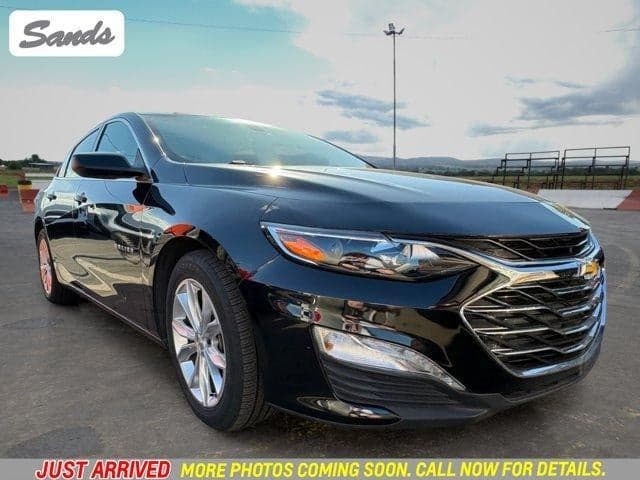 2020 Chevrolet Malibu LT — photo 1 of 5