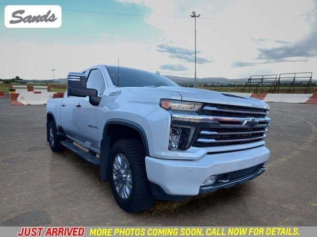 2020 Chevrolet Silverado 3500HD High Country — photo 1 of 17