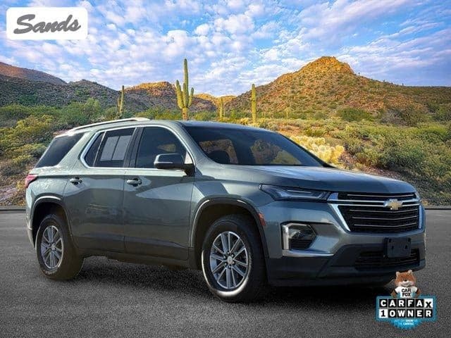 2023 Chevrolet Traverse LT Cloth — photo 1 of 5