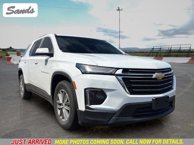 2023 Chevrolet Traverse LT Cloth — photo 1 of 13