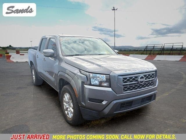 2022 Nissan Frontier SV — photo 1 of 5