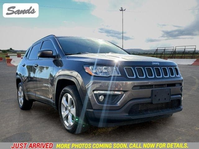 2021 Jeep Compass Latitude — photo 1 of 5