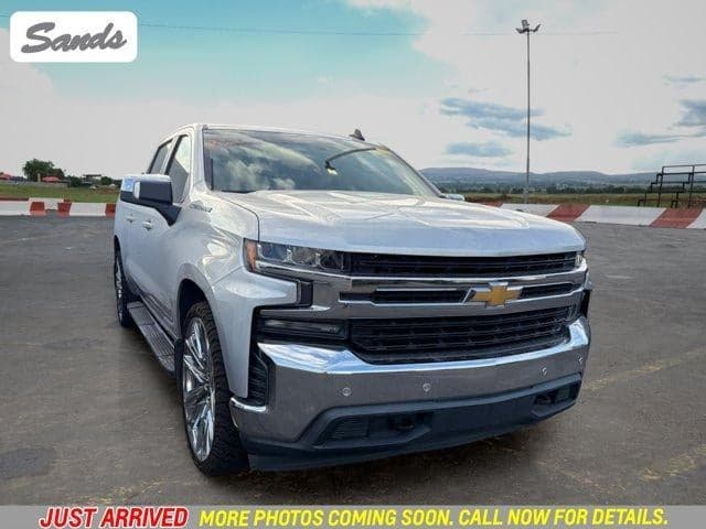 2020 Chevrolet Silverado 1500 LT — photo 1 of 13