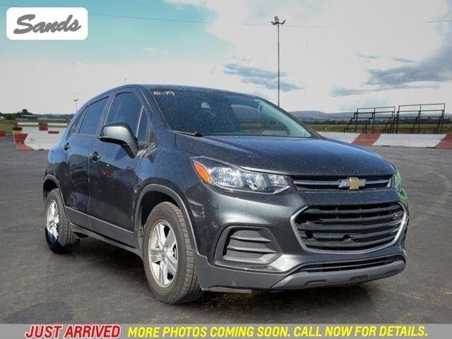 2019 Chevrolet Trax LS — photo 1 of 5