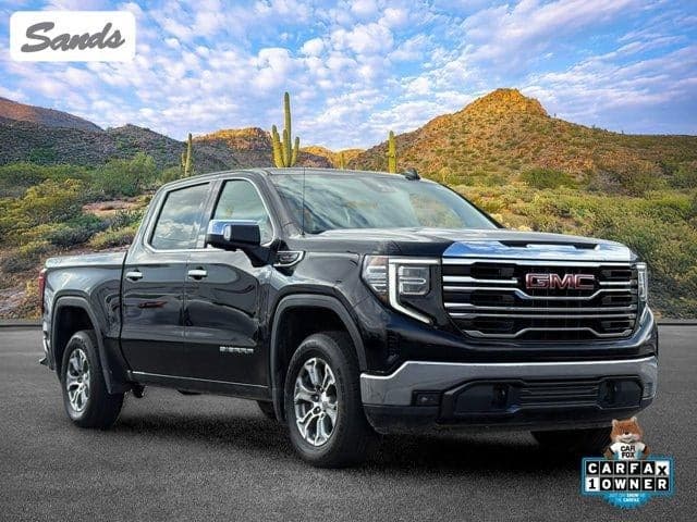 2025 GMC Sierra 1500 SLT — photo 1 of 5