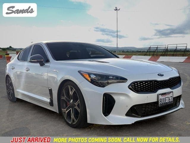 2021 Kia Stinger GT1 — photo 1 of 5