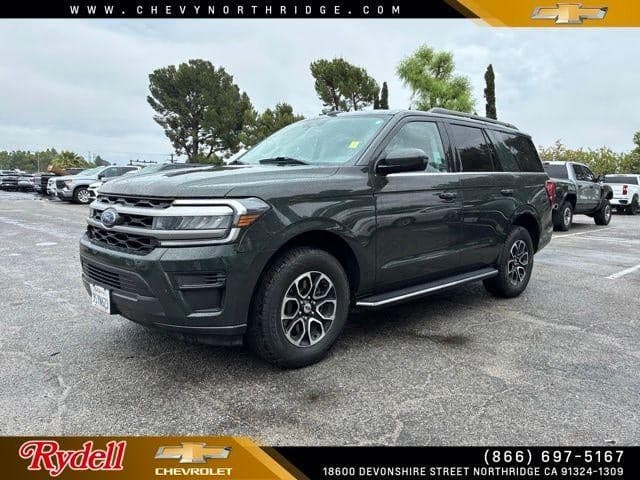 2023 Ford Expedition XLT — photo 1 of 4