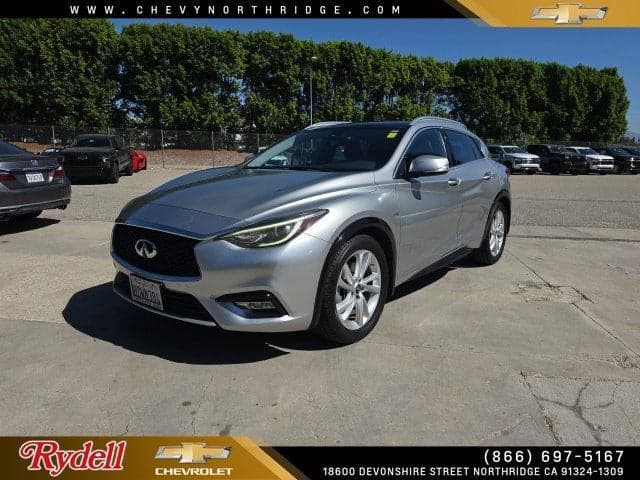 2018 INFINITI QX30 Premium — photo 1 of 4