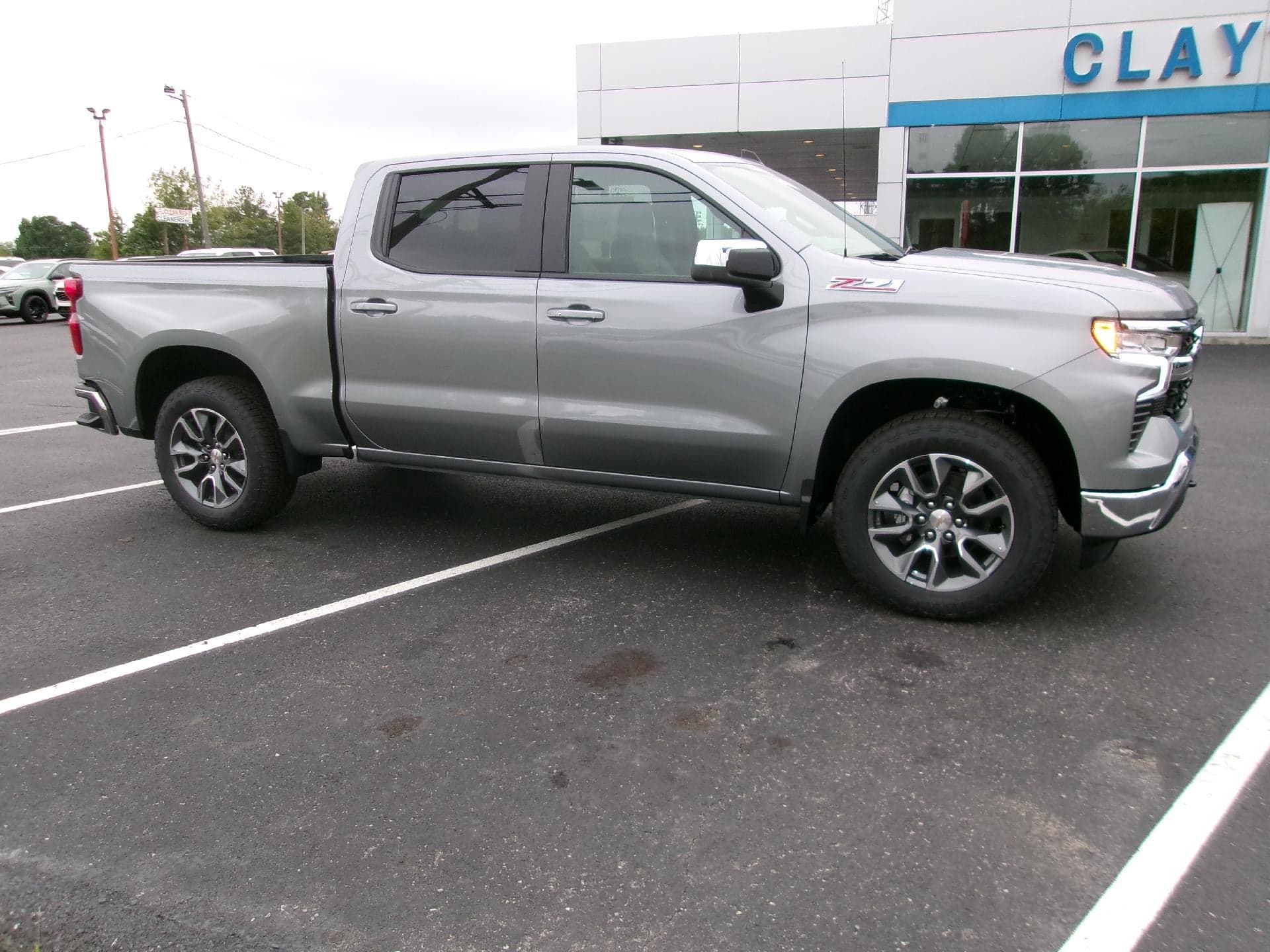 2026 Chevrolet Silverado 1500 LT — photo 1 of 27