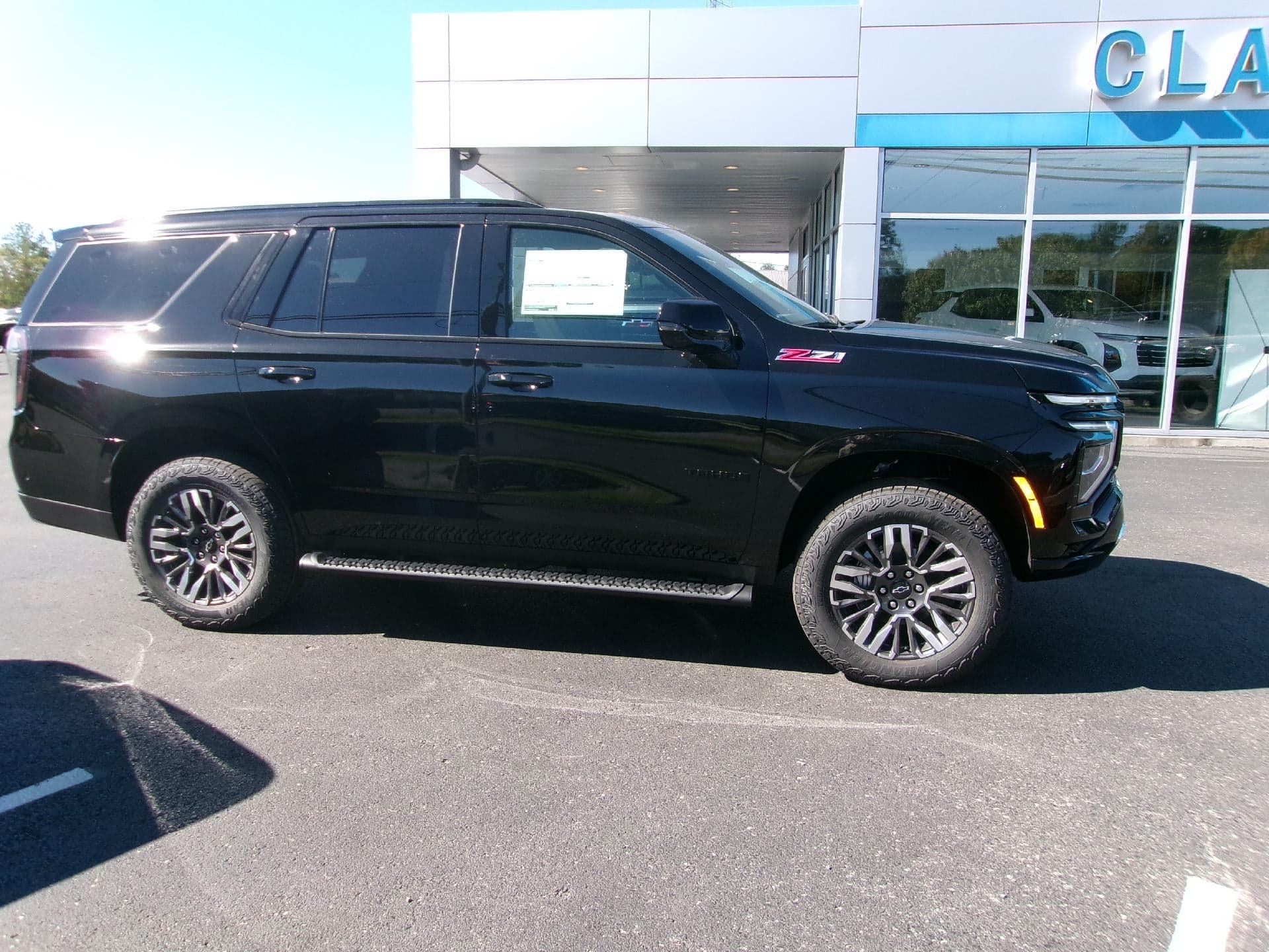 2027 Chevrolet Tahoe Z71 — photo 1 of 5