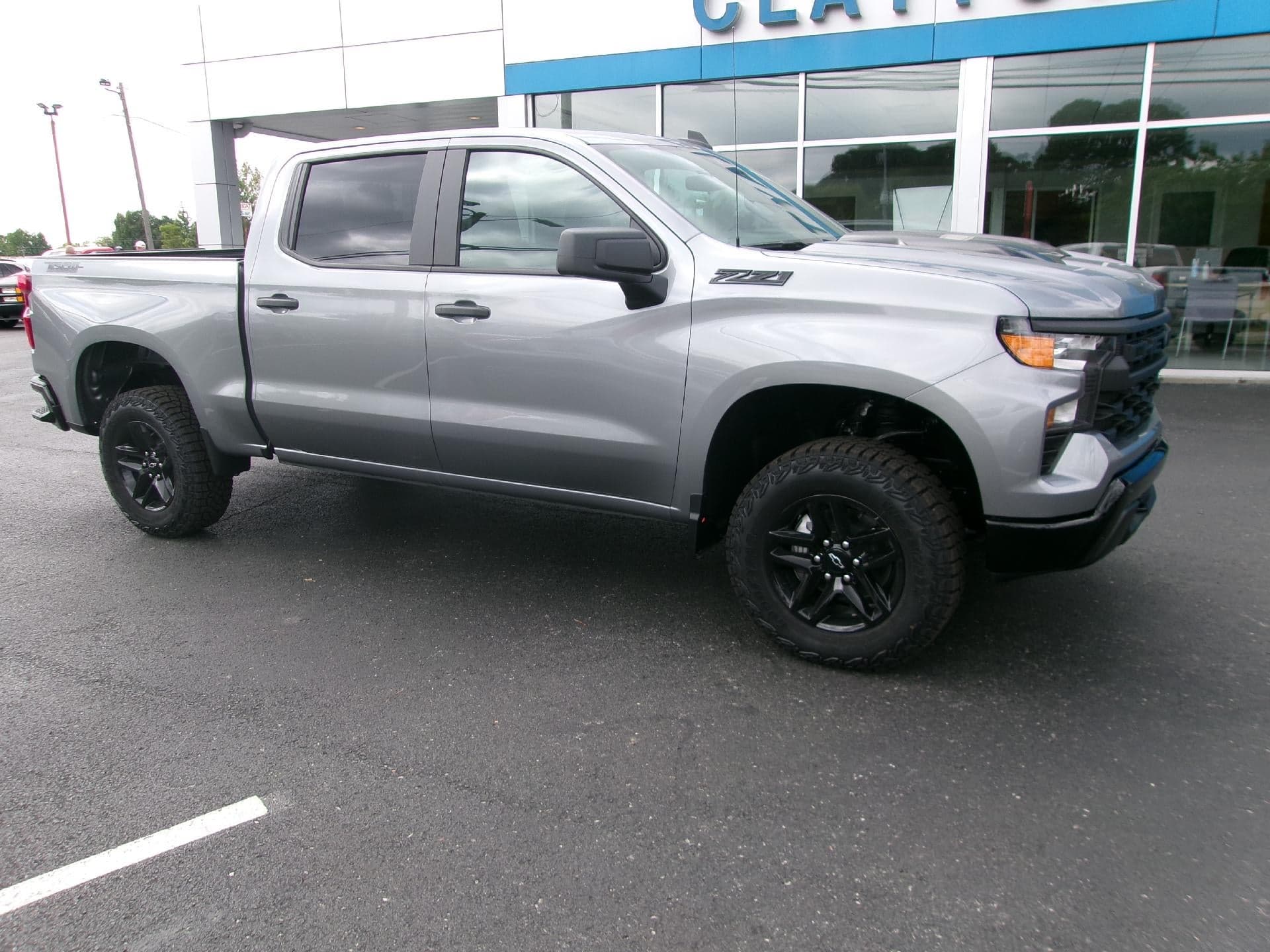 2026 Chevrolet Silverado 1500 Custom Trail Boss — photo 1 of 28