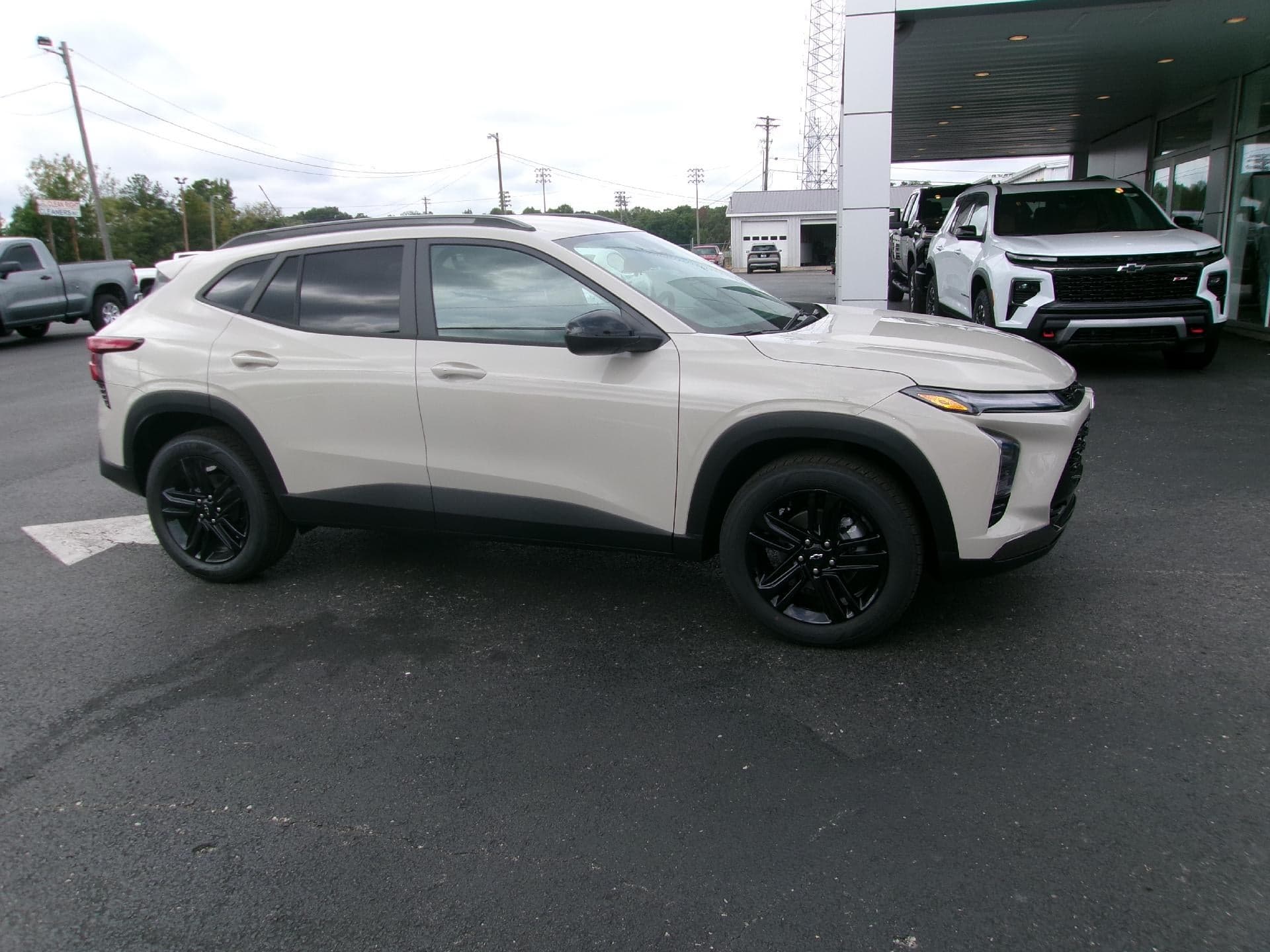 2026 Chevrolet Trax ACTIV — photo 1 of 29