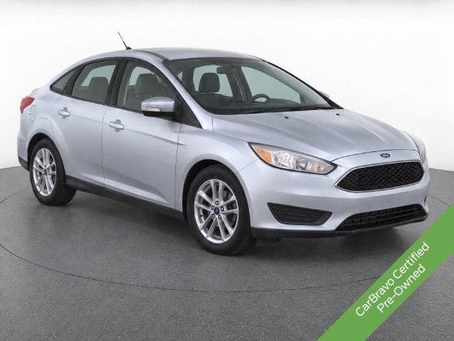 2016 Ford Focus SE — photo 1 of 5