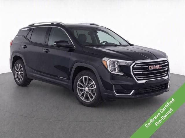 2023 GMC Terrain SLT — photo 1 of 8