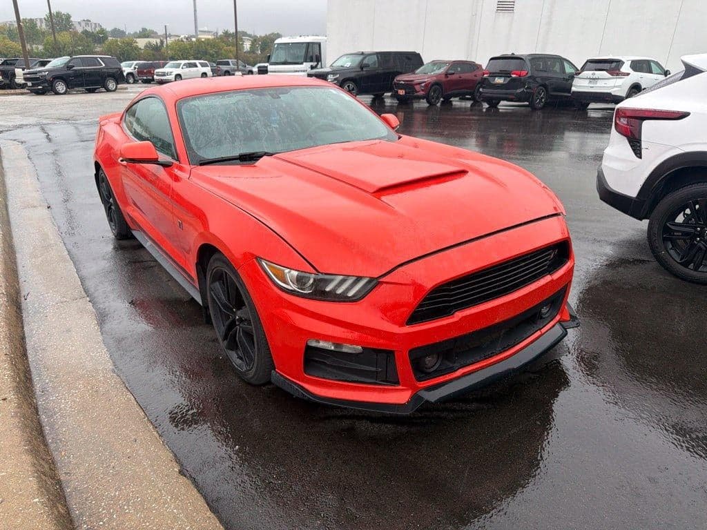 2015 Ford Mustang EcoBoost Premium — photo 1 of 5
