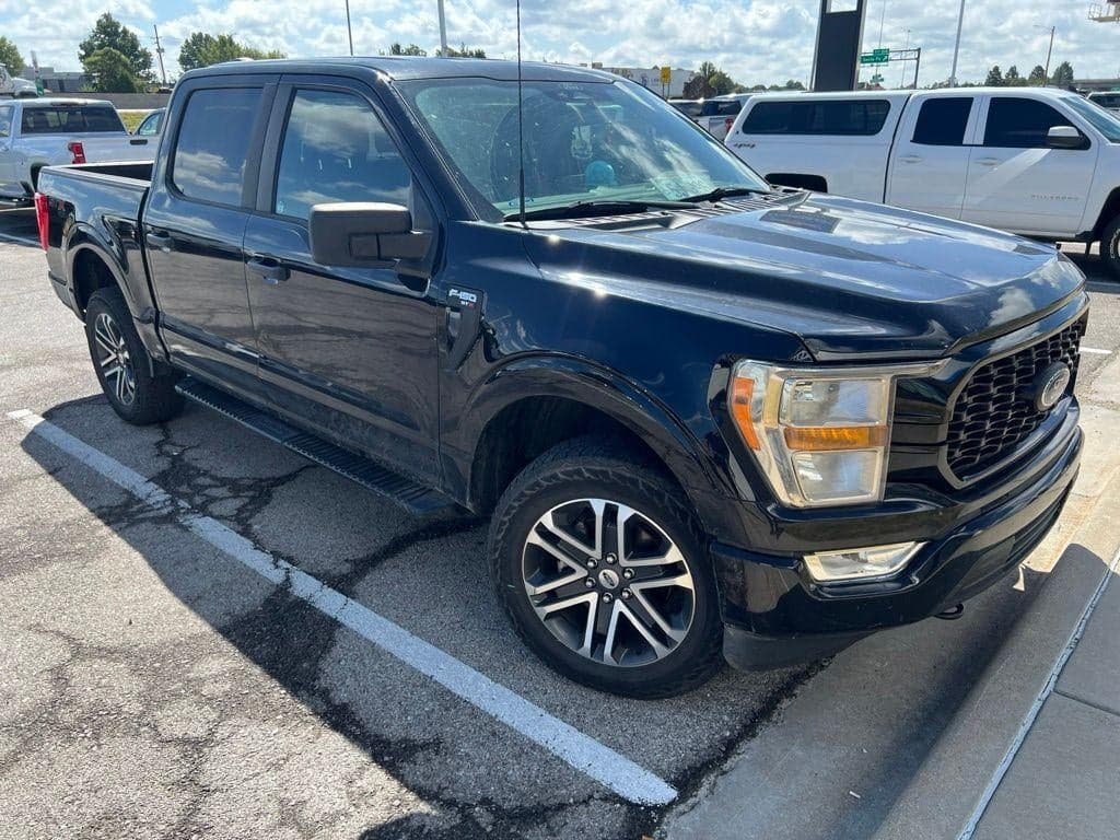 2022 Ford F-150 XL — photo 1 of 4