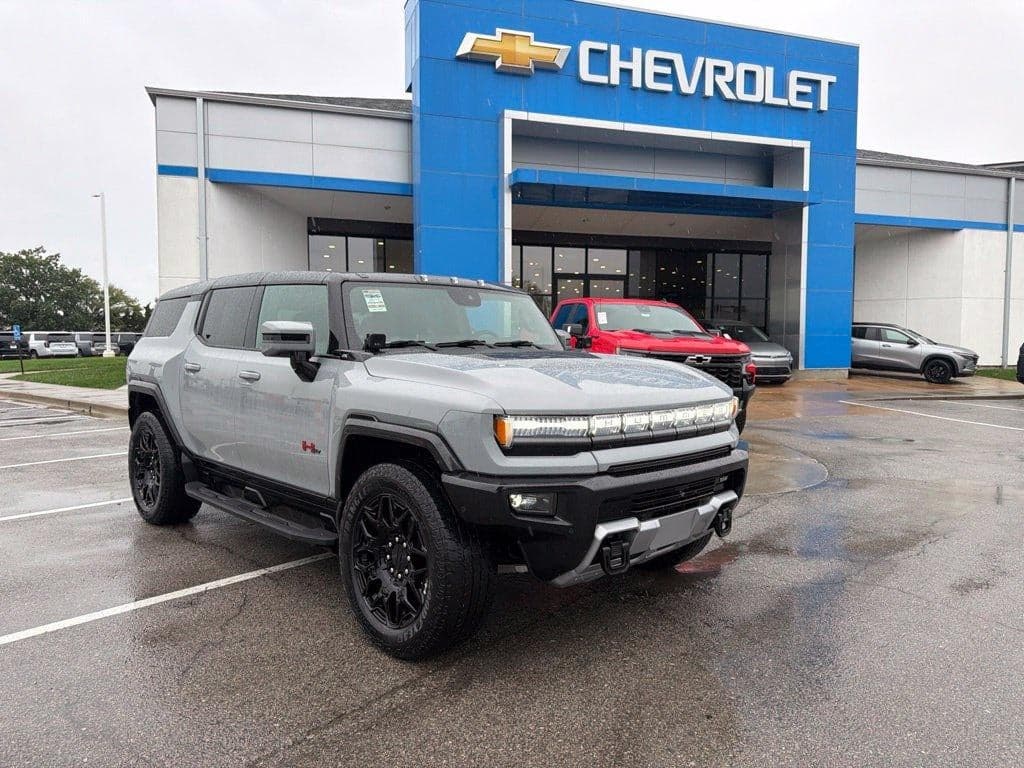 2024 GMC HUMMER EV SUV 2X — photo 1 of 14