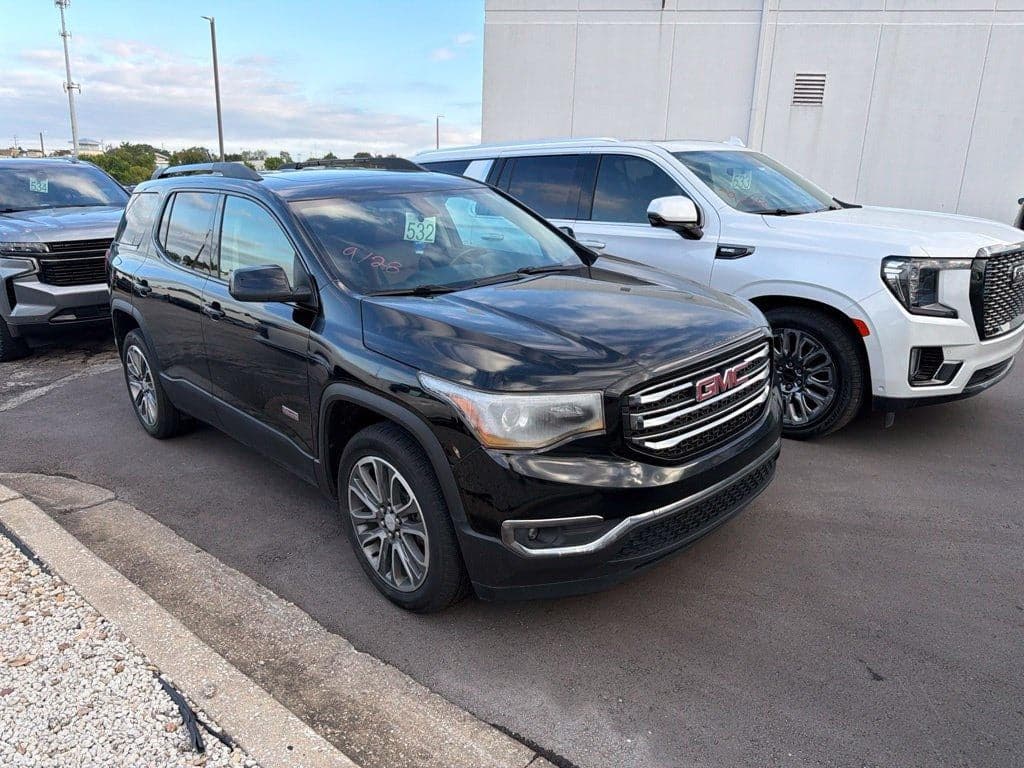 2018 GMC Acadia SLT — photo 1 of 8