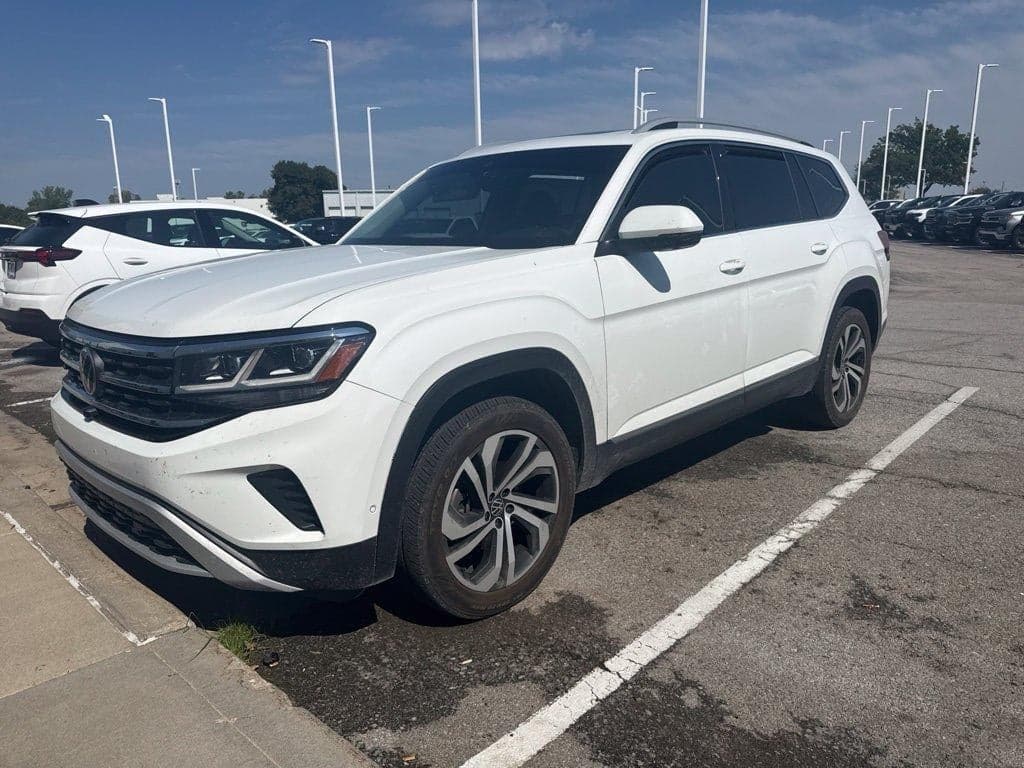 2021 Volkswagen Atlas 3.6L V6 SEL Premium — photo 1 of 8
