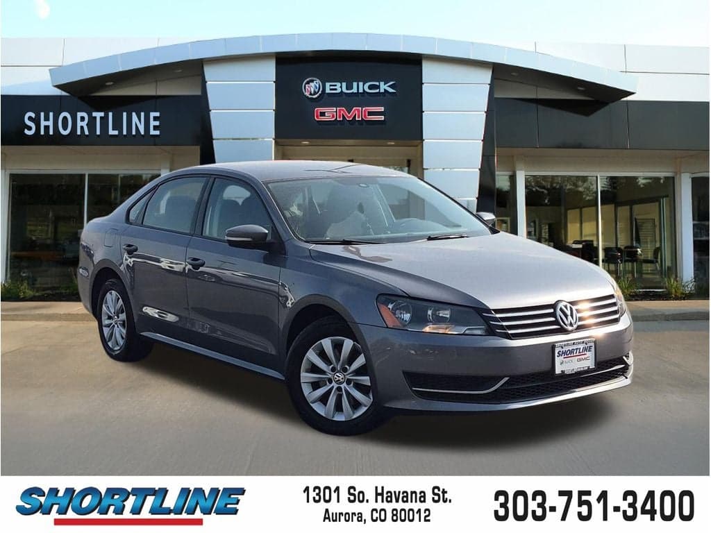 2013 Volkswagen Passat S — photo 1 of 28