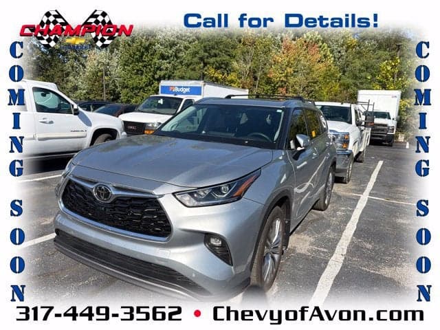 2025 Toyota Highlander Platinum — photo 1 of 5