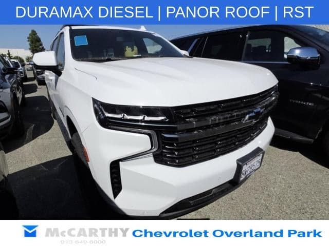 2021 Chevrolet Suburban RST — photo 1 of 5