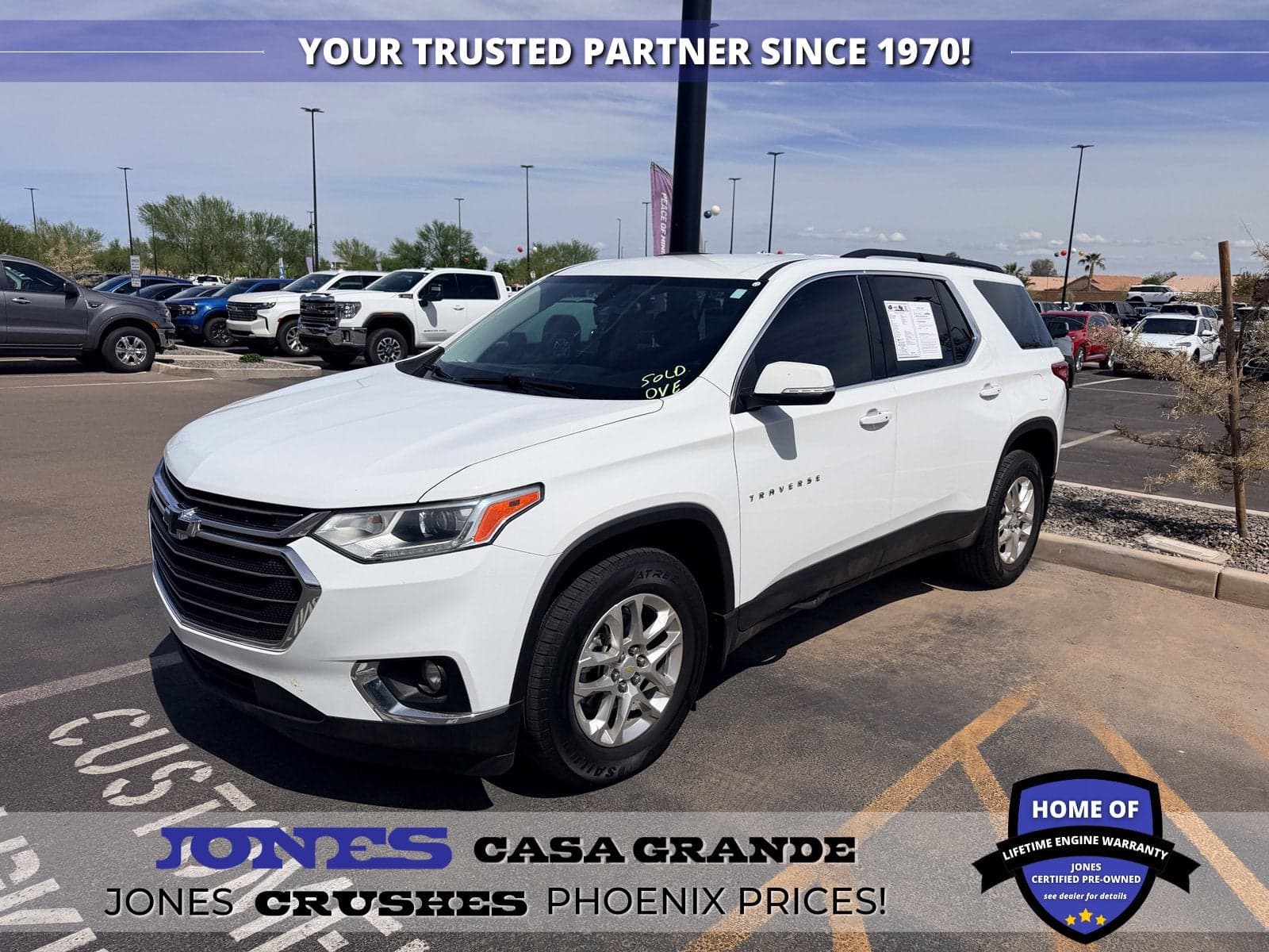 2021 Chevrolet Traverse Base — photo 1 of 4
