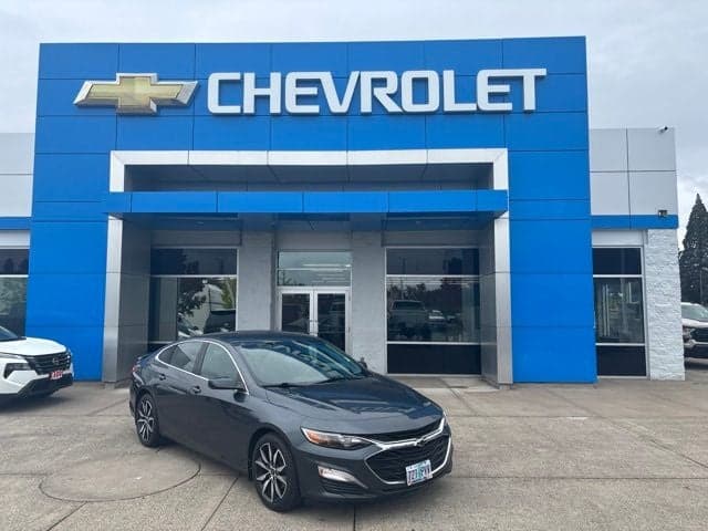 2021 Chevrolet Malibu RS — photo 1 of 38