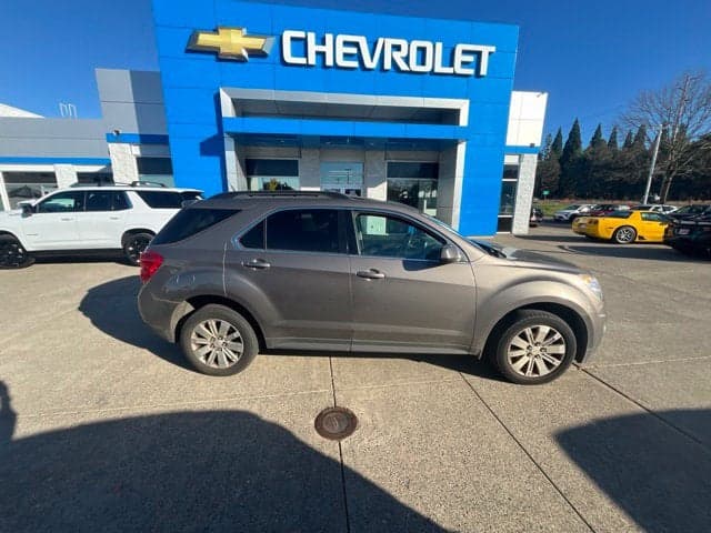 2011 Chevrolet Equinox LT w/2LT — photo 1 of 5