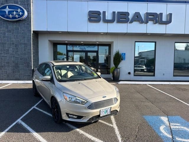 2017 Ford Focus Titanium — photo 1 of 10