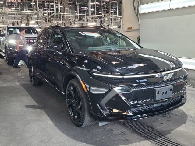 2024 Chevrolet Equinox EV RS — photo 1 of 36
