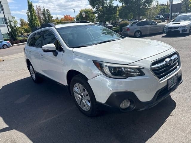 2019 Subaru Outback Premium — photo 1 of 30