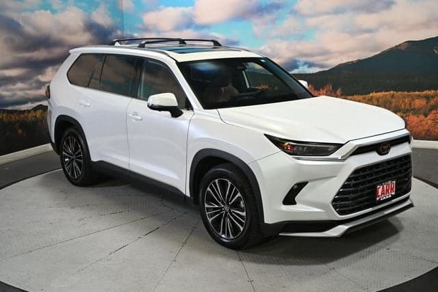 2024 Toyota Grand Highlander Hybrid MAX Platinum — photo 1 of 80