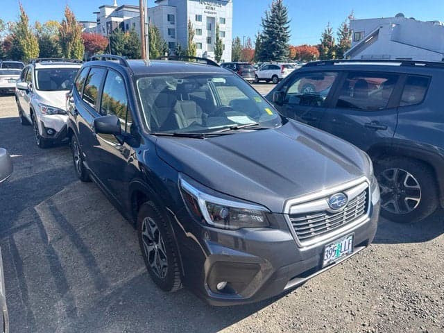 2021 Subaru Forester Premium — photo 1 of 14