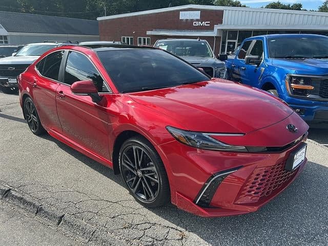 2025 Toyota Camry XSE — photo 1 of 3