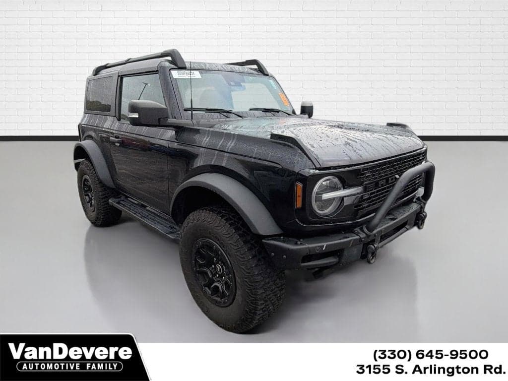 2023 Ford Bronco Wildtrak — photo 1 of 5