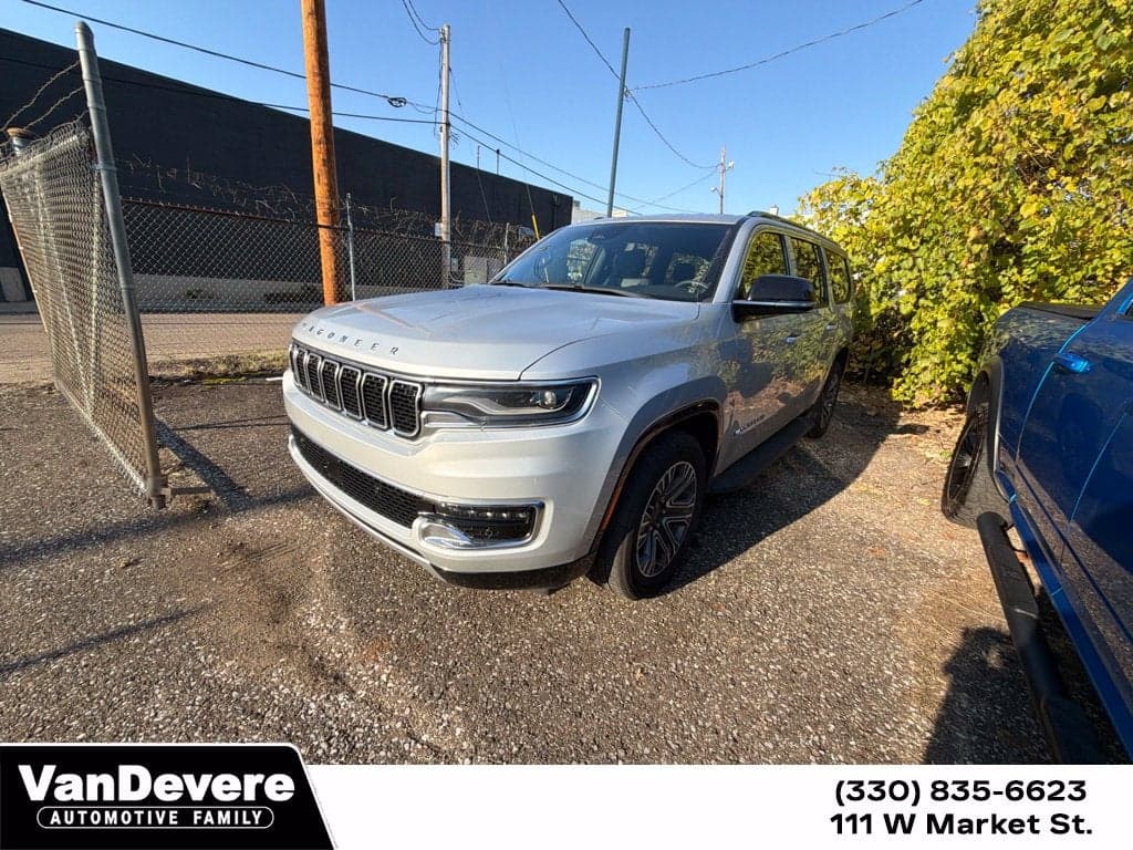 2024 Jeep Wagoneer L Series II — photo 1 of 5
