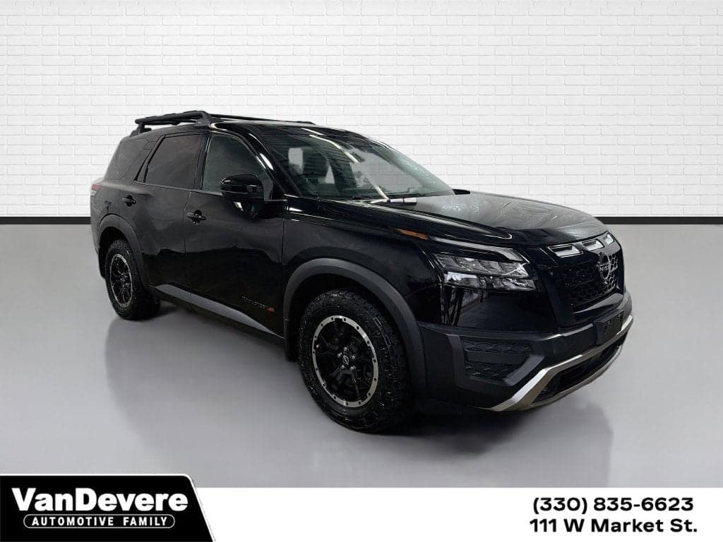 2023 Nissan Pathfinder Rock Creek — photo 1 of 5