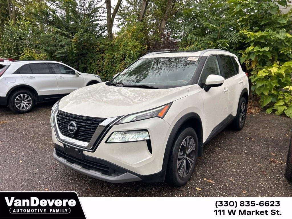 2023 Nissan Rogue SV — photo 1 of 5