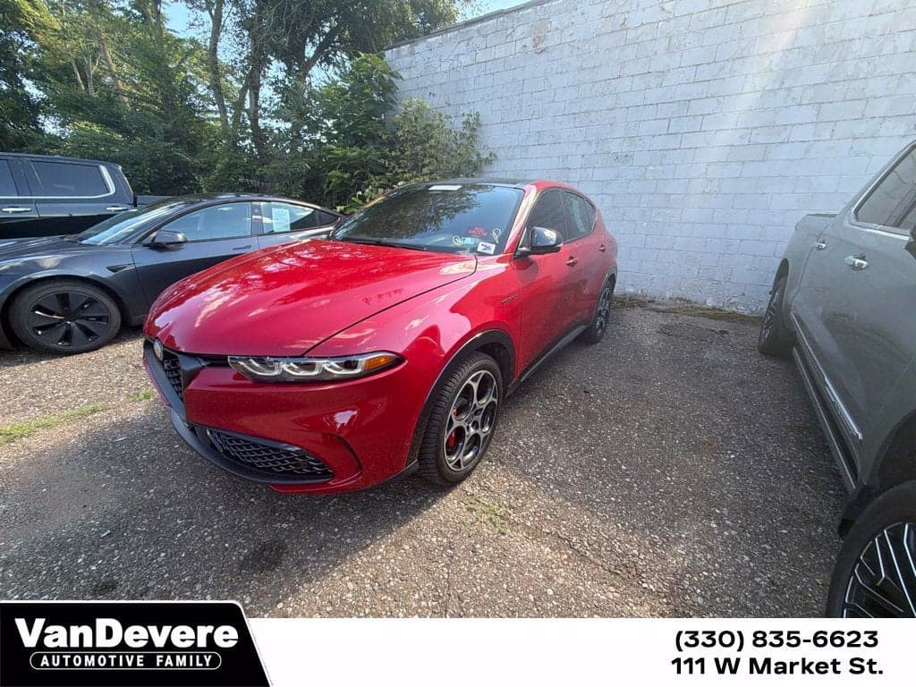 2024 Alfa Romeo Tonale Veloce — photo 1 of 14